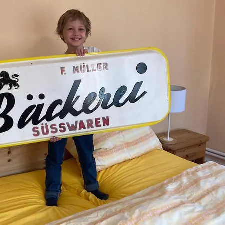 Apartmán Baeckerei Mueller - Grosse Mit Mid Century Charme, Zentral, Sehr Gut Fuer Familien, Privat, Stadt&natur, Cafe Im Haus Heidenreichstein