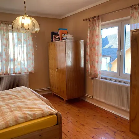 아파트 Baeckerei Mueller - Grosse Mit Mid Century Charme, Zentral, Sehr Gut Fuer Familien, Privat, Stadt&natur, Cafe Im Haus