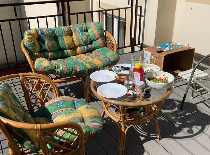 Apartamento Baeckerei Mueller - Grosse Mit Mid Century Charme, Zentral, Sehr Gut Fuer Familien, Privat, Stadt&natur, Cafe Im Haus