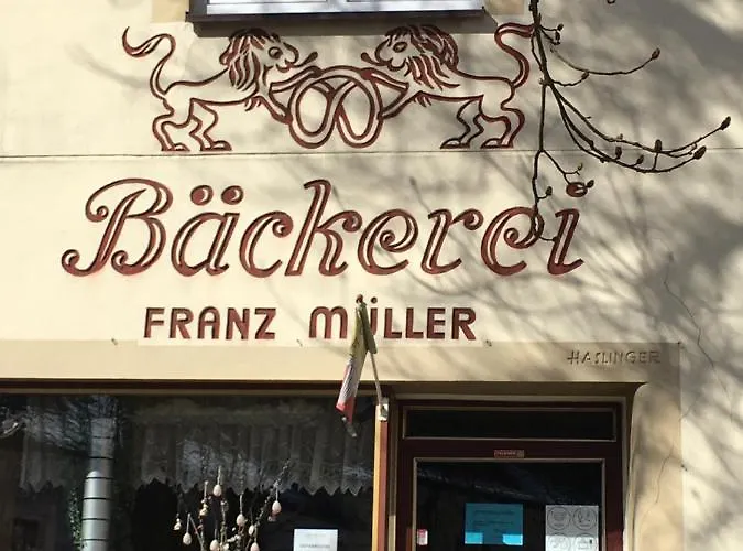 Apartamento Baeckerei Mueller - Grosse Mit Mid Century Charme, Zentral, Sehr Gut Fuer Familien, Privat, Stadt&natur, Cafe Im Haus *