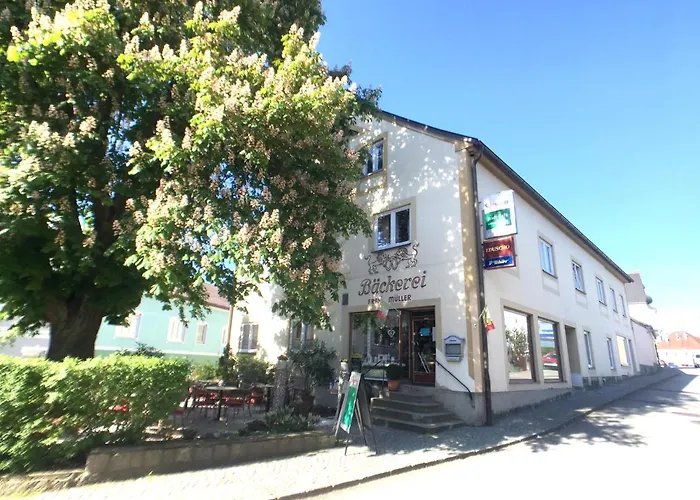 Baeckerei Mueller - Grosse Mit Mid Century Charme, Zentral, Sehr Gut Fuer Familien, Privat, Stadt&natur, Cafe Im Haus